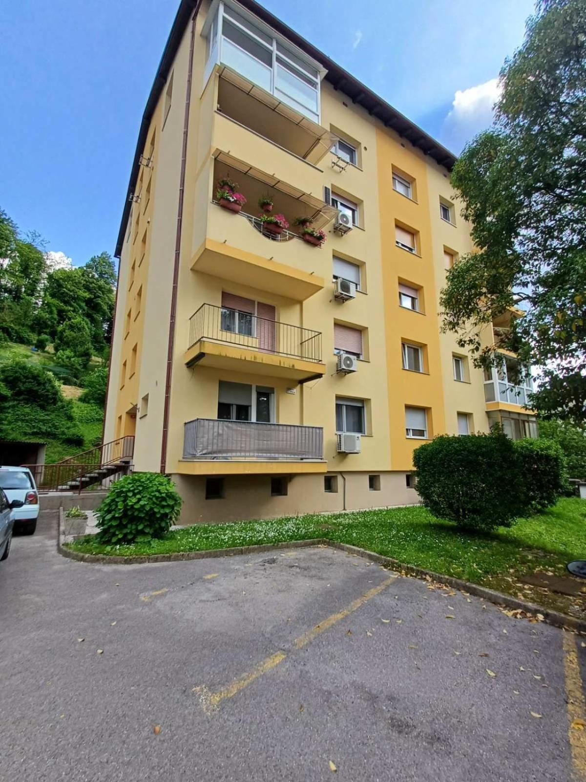 Apartment Nakit
